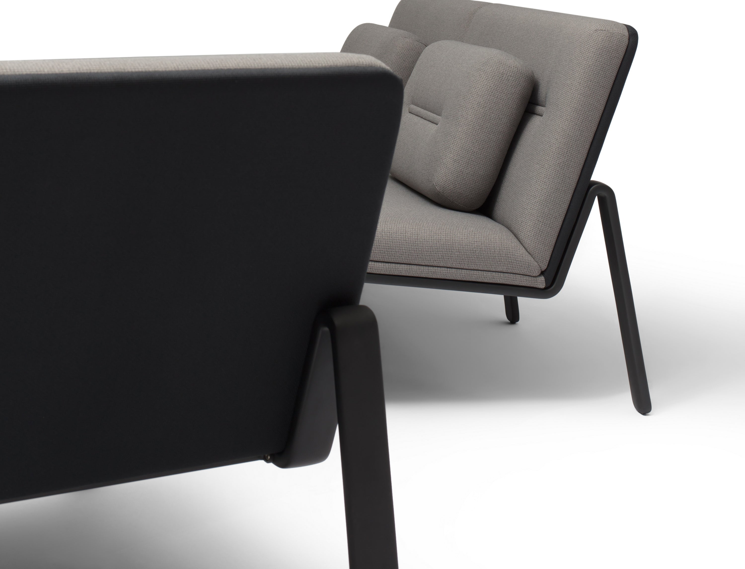 Pulse Sofa – Bold Presence with Iconic Rhythm