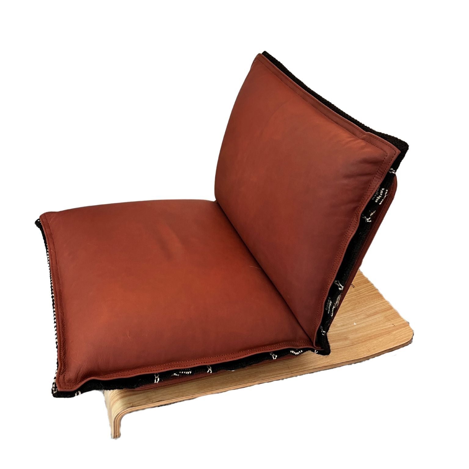 NOMAD Skin Lounge Chair - Designer Lounge Chair for Office, Hotel, Hospitality and Living - MATSU Europe & Middle East