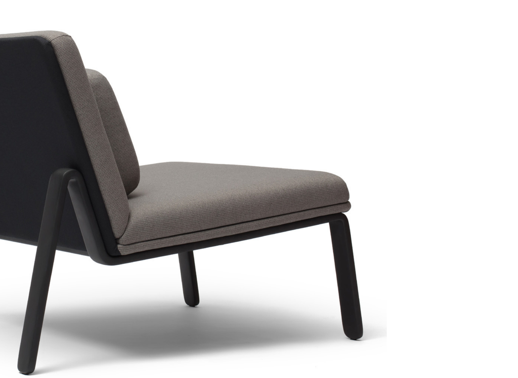 Pulse Lounge Chair – Bold Presence with Iconic Rhythm