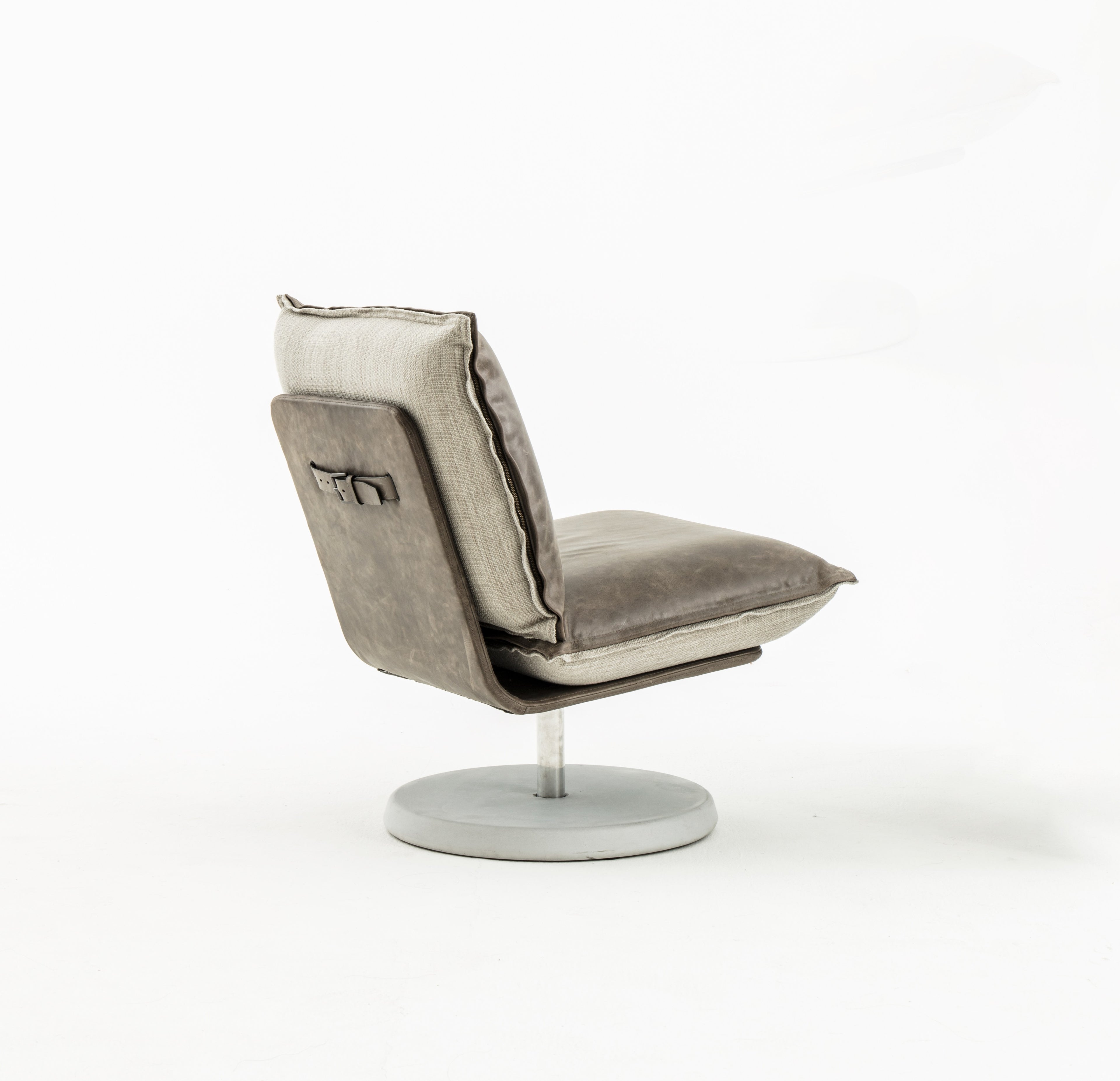 NOMAD 360° Skin Lounge Chair - Designer Lounge Chair for Office, Hotel, Hospitality and Living - MATSU Europe & Middle East