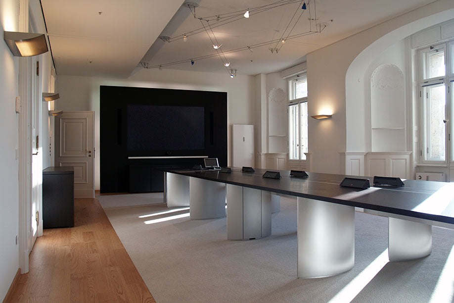 C5 Media Conference Table by MATSU, conference and office table – view 2