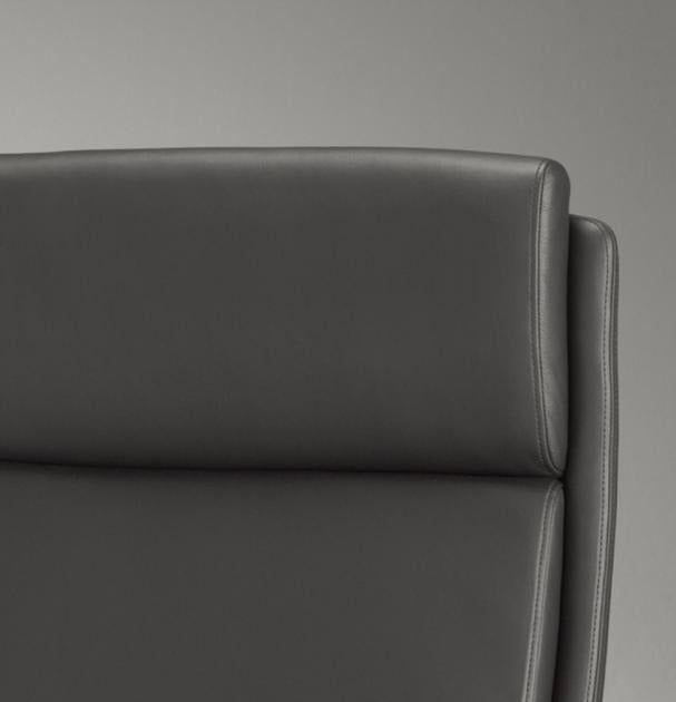 Dynamic Executive Chair by MATSU, office and meeting chair – view 3