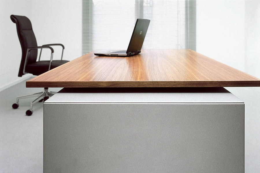 Impuls Executive Desk by MATSU, office desk – view 4