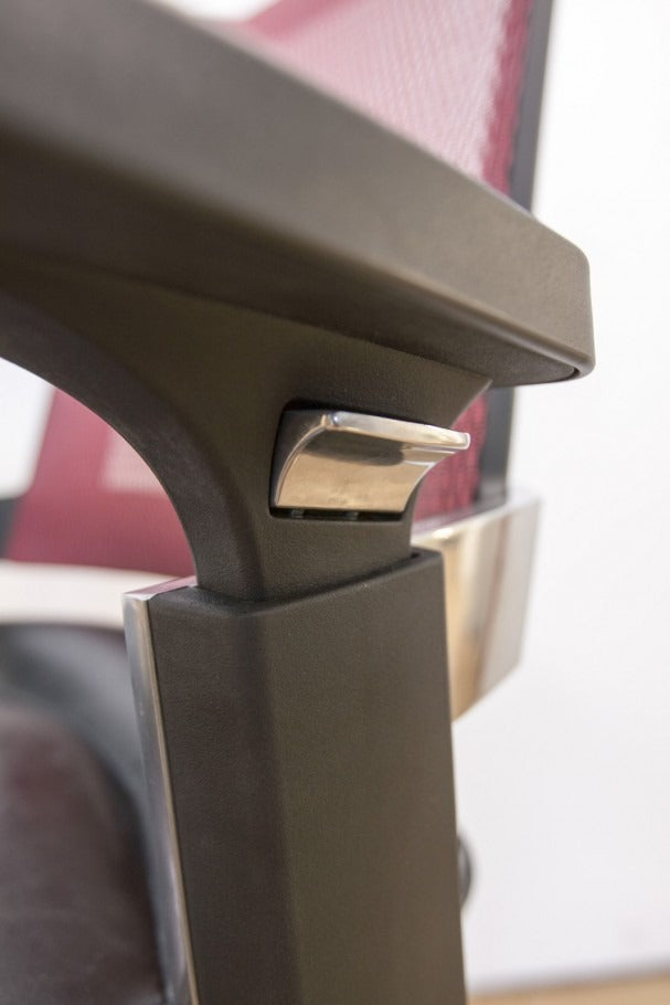 July Executive Office Chair by MATSU, office and meeting chair – view 8