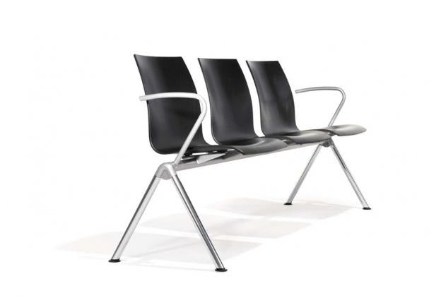 Trio Chair by MATSU, office and meeting chair – view 11